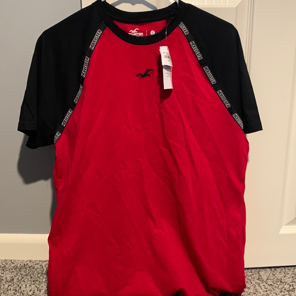 Hollister t-shirt